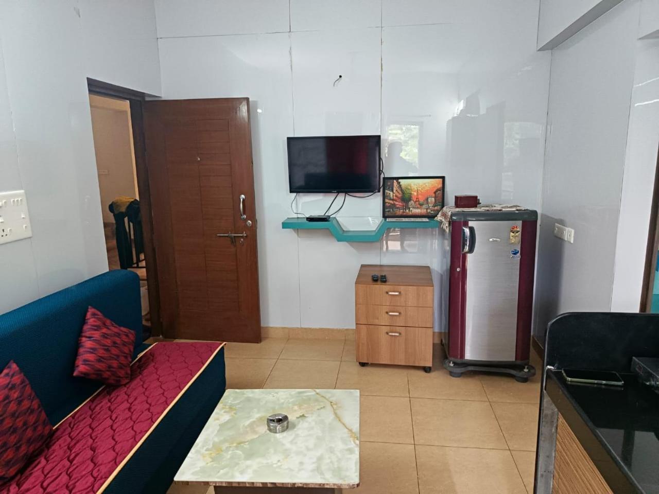 Appartamento Beautiful 1 BHK With Pool Wi-Fi Cooking Gas Gym Caretakers Goa Velha Esterno foto